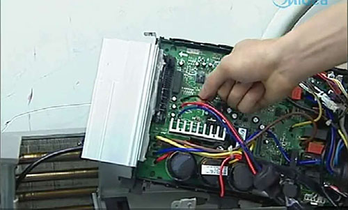 运河美的空调电话是多少